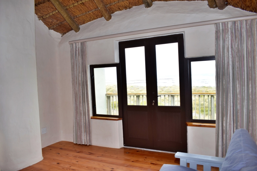 6 Bedroom Property for Sale in Suiderstrand Western Cape